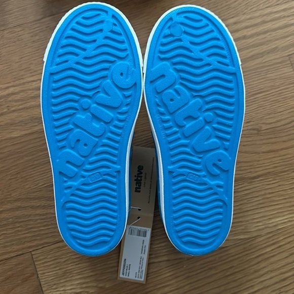 Natives - Picture 3 of 4